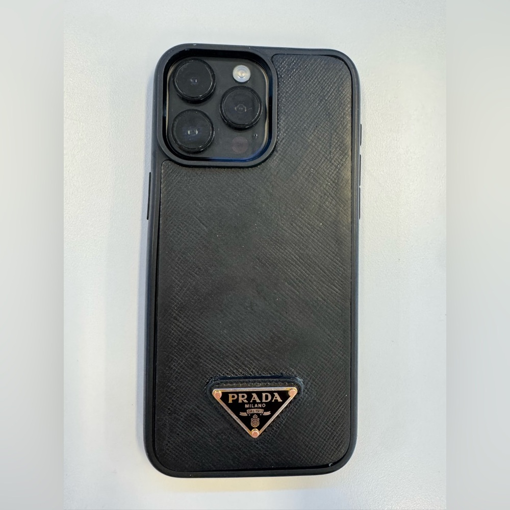 Prada Milano Black Phone Case pro max